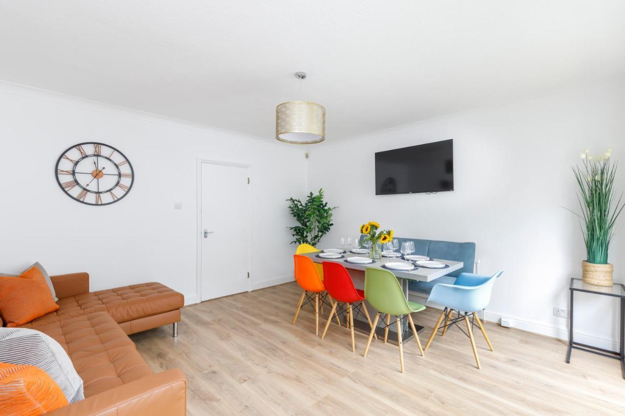Beachside Retreat 2-Bedroom Gem With Free Private Parking & Outdoor Space Brighton Exterior photo