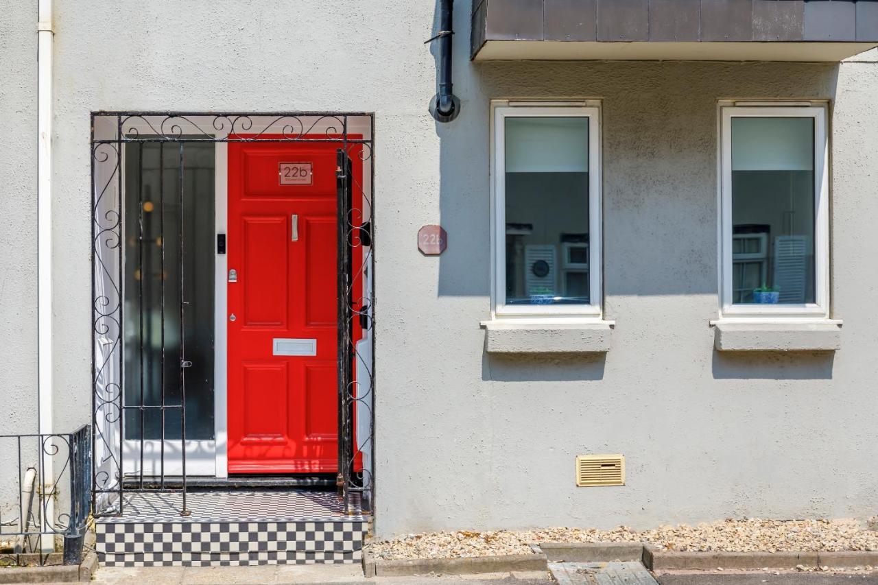 Beachside Retreat 2-Bedroom Gem With Free Private Parking & Outdoor Space Brighton Exterior photo
